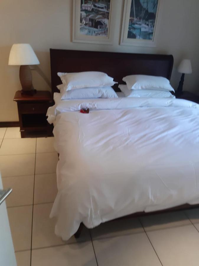 Cocoon Apartment วิกตอเรีย ภายนอก รูปภาพ